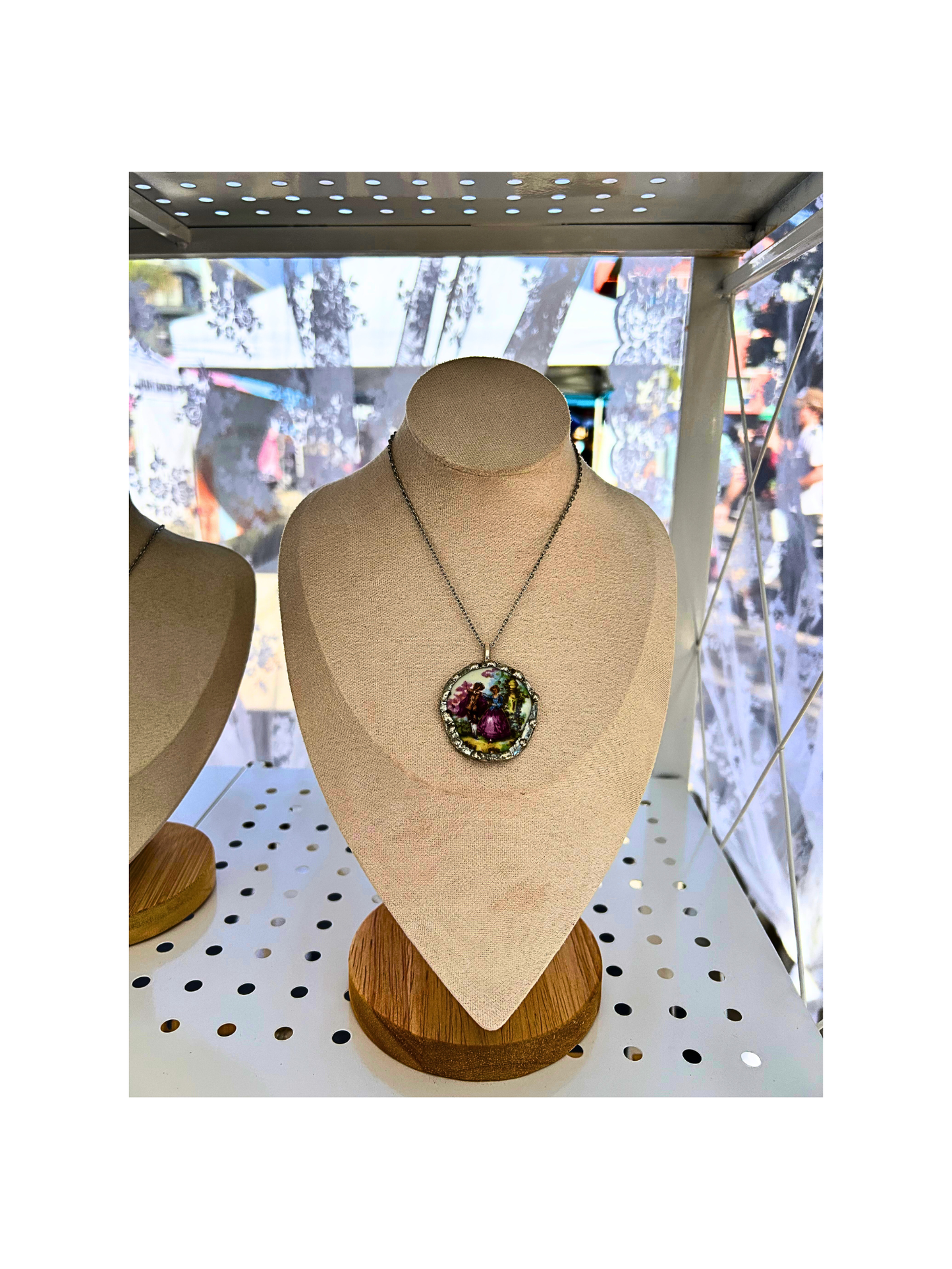 Victorian couple pendent necklace