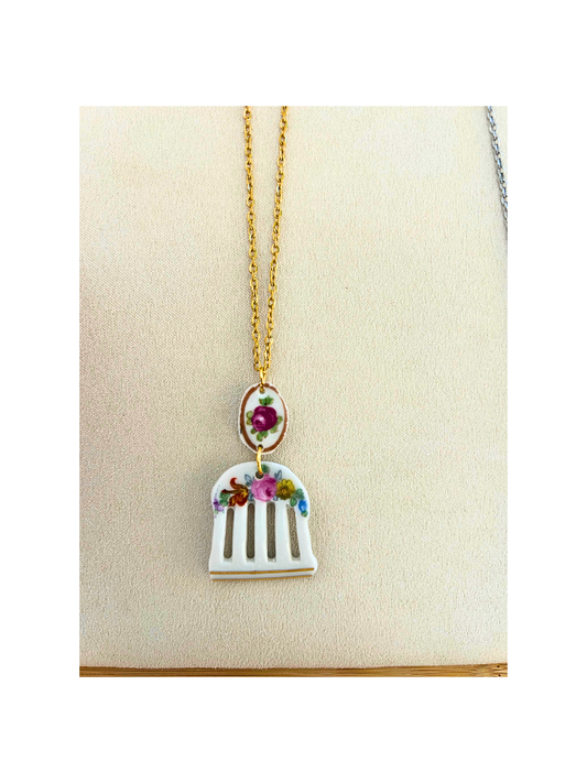 Pink floral pendant necklace